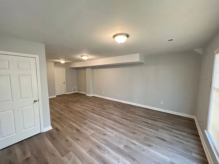 15 Astor Ct — Photo 12