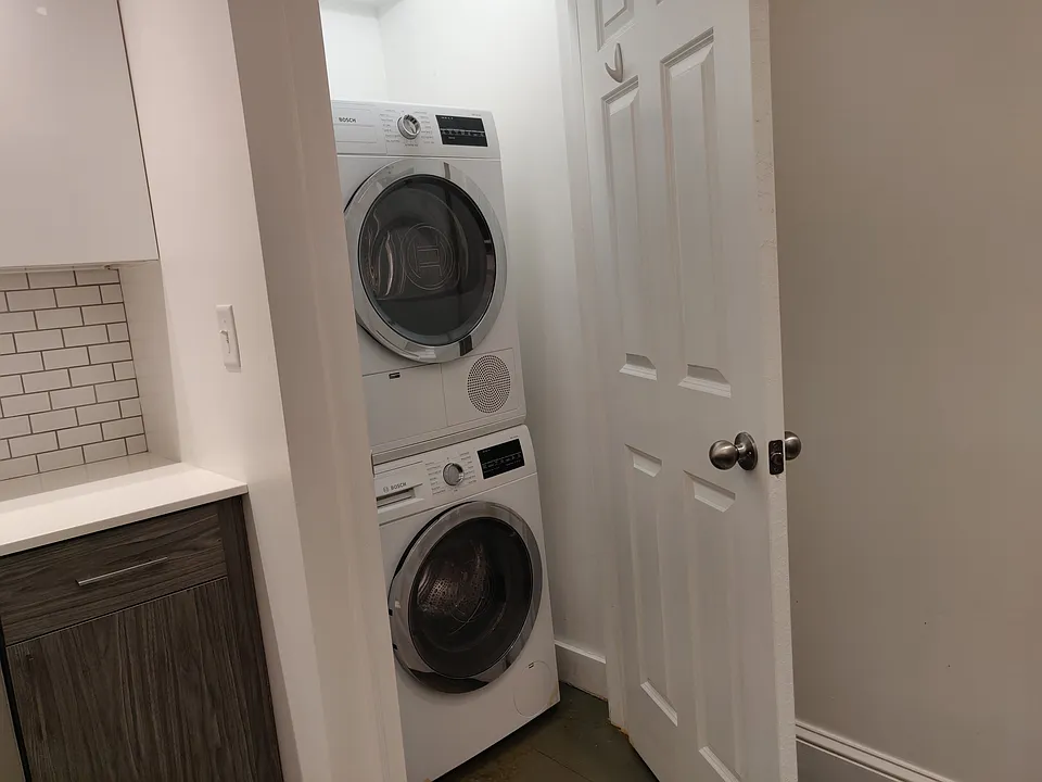 129 Saint Botolph St #9B