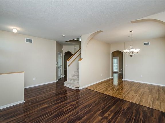 4th image of 25404 Geddy Dr
