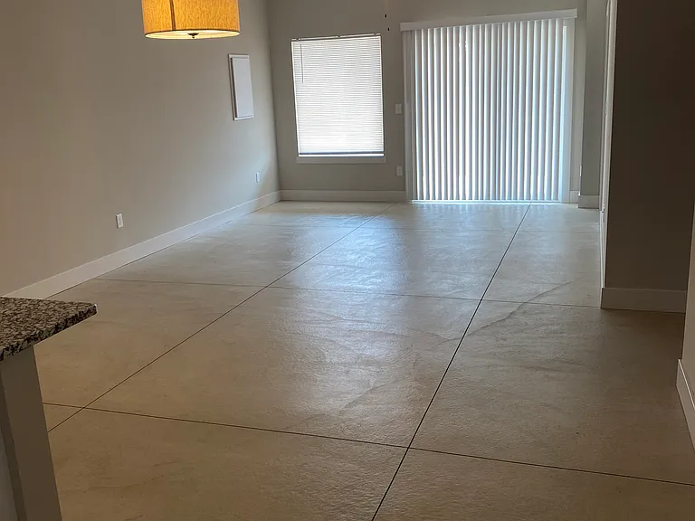8154 E 34th Ct S — Photo 5