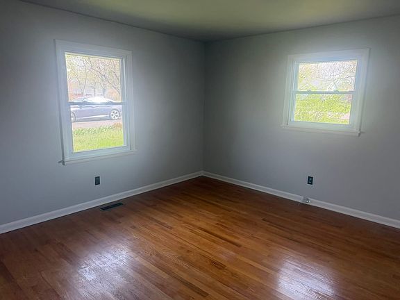 4th image of 3511 Velma Dr