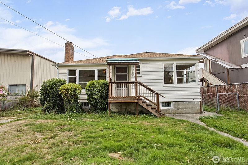 2nd image of 220 S Tobin Street