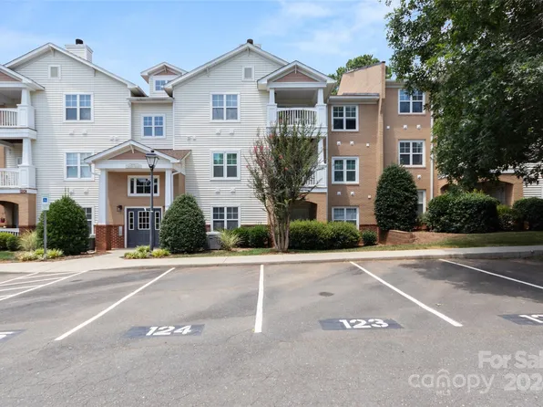 16350 Redstone Mountain Ln, Charlotte, NC 28277