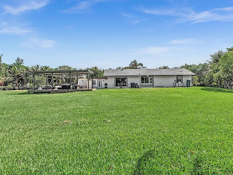 6920 SW 182nd Way — Photo 40