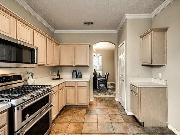 4th image of 7863 Park River Ct