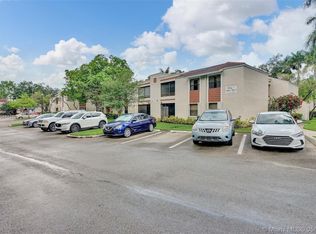 9807 NW 3rd St, Plantation, FL 33324