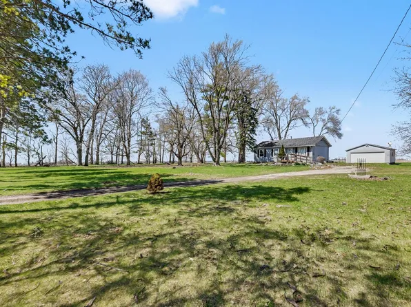 9021 Route 52, Newark, IL 60541