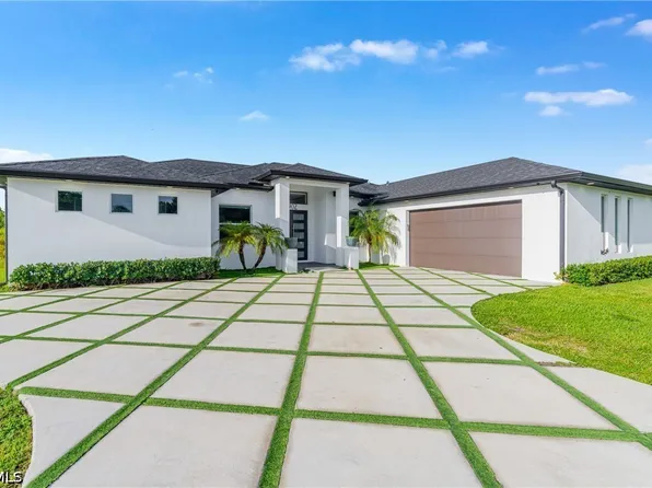 1902 NE 6th St, Cape Coral, FL 33909