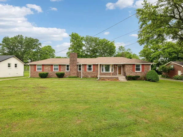 215 Highland Dr, Old Hickory, TN 37138