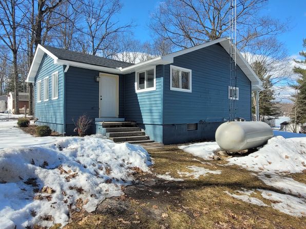 2080 Jefferson Rd, Harrison, MI 48625