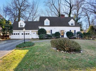 58 Winthrop Dr, Riverside, CT 06878