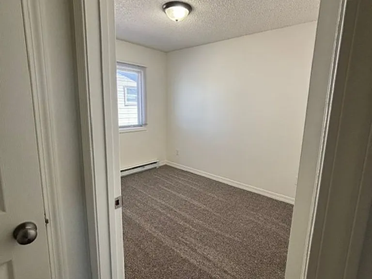 PM 120 - 406 Hacker Ct. — Photo 23