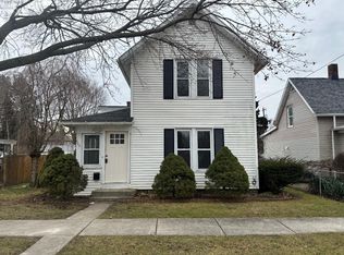 545 W Stevenson St, Gibsonburg, OH 43431