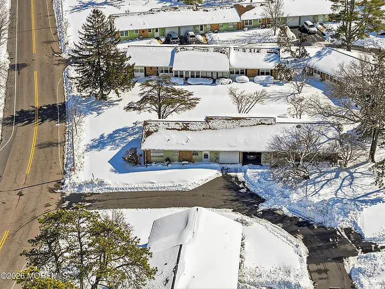 32 Buckingham Dr N #B — Photo 35