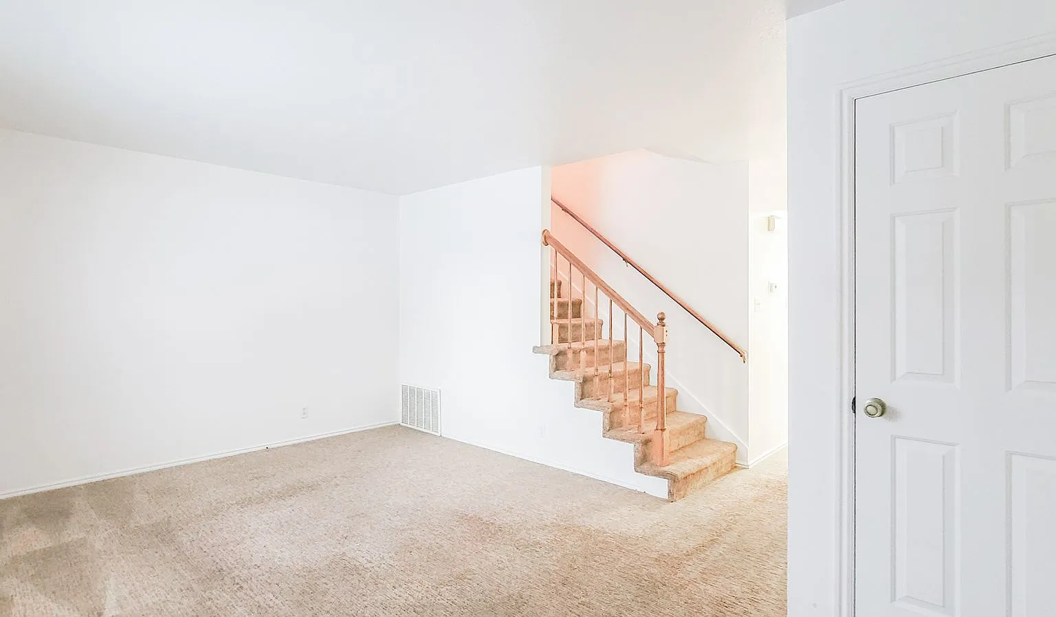 Creekside Townhomes (CT) — Photo 2