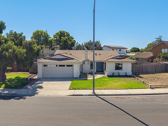 2nd image of 2302 Caballero Ln