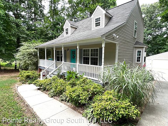 2nd image of 817 Holmes St