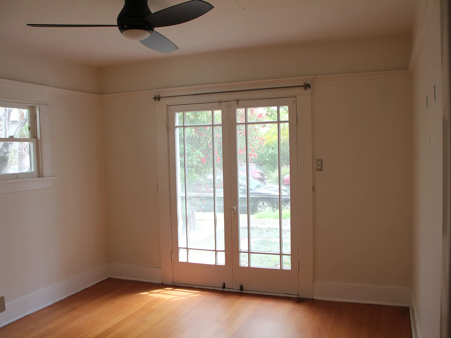319 Orizaba Ave — Photo 4