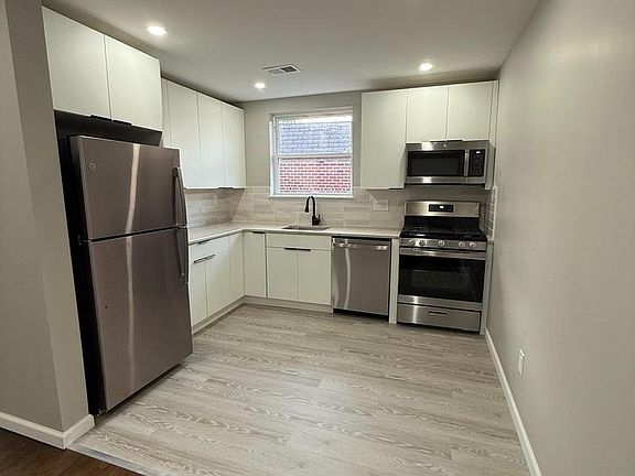 3rd image of 1635 Borbeck Ave
