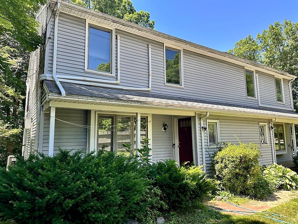 1st image of 192 W Main St #192