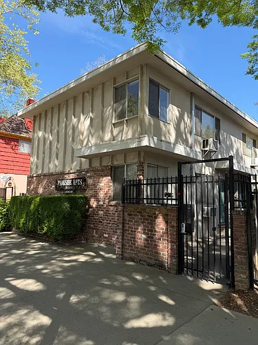 2721 I St Photo 1