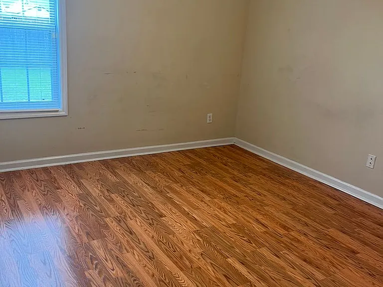 901 Clydesdale — Photo 16