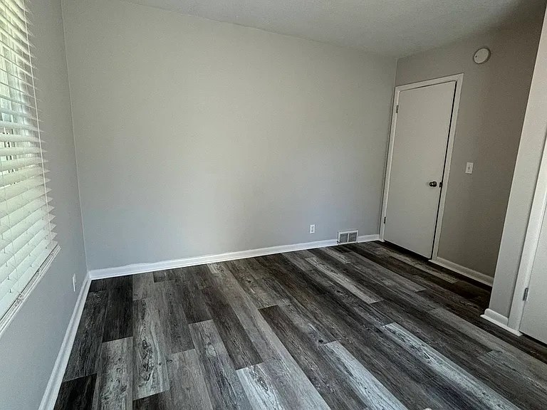 10410 NE Fargo St #C — Photo 11