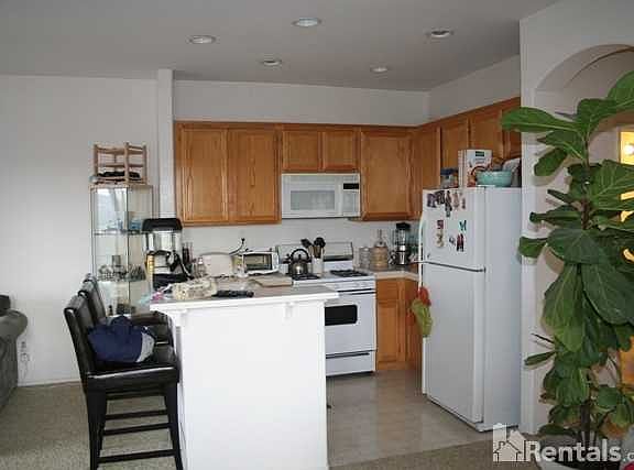 4th image of 10930 Ivy Hill Dr Unit 1