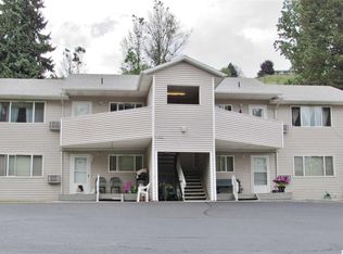 900 S Meadow St #3, Colfax, WA 99111