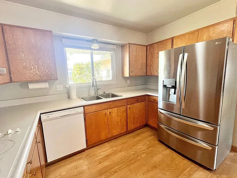6610 Canterbury Ct — Photo 13
