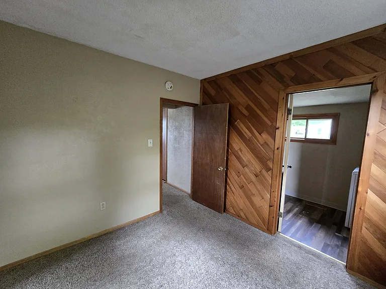4037 Vine Ave SE — Photo 14