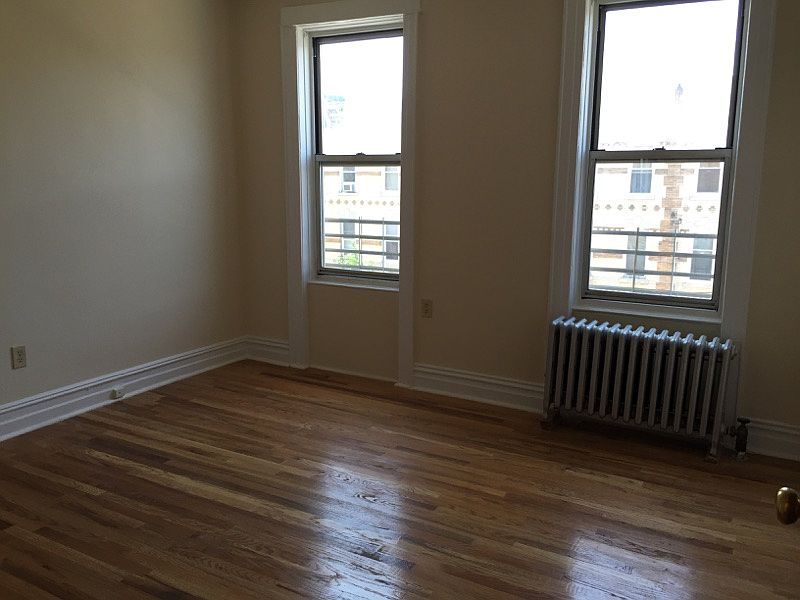 1st image of 3021 42nd St APT 3L