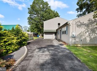 1416 15th Ave, Williamstown, NJ 08094