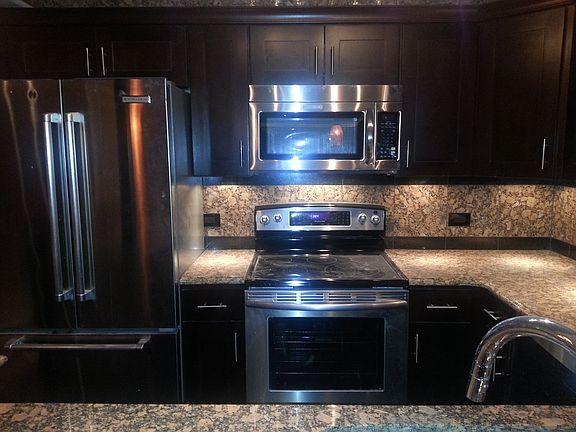 2nd image of 1840 Huntington Blvd #2