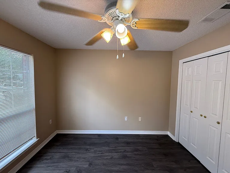 2809 E Johnson Ave #A — Photo 11