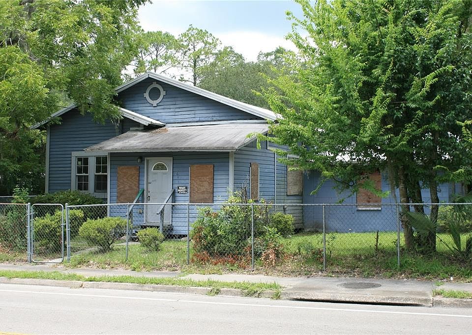 1st image of 648 NE 15th St