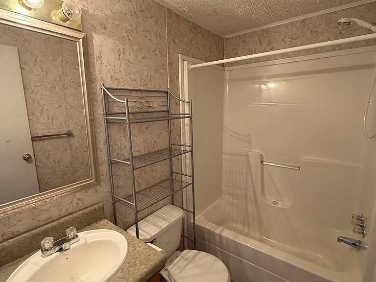122 Carson Dr — Photo 5