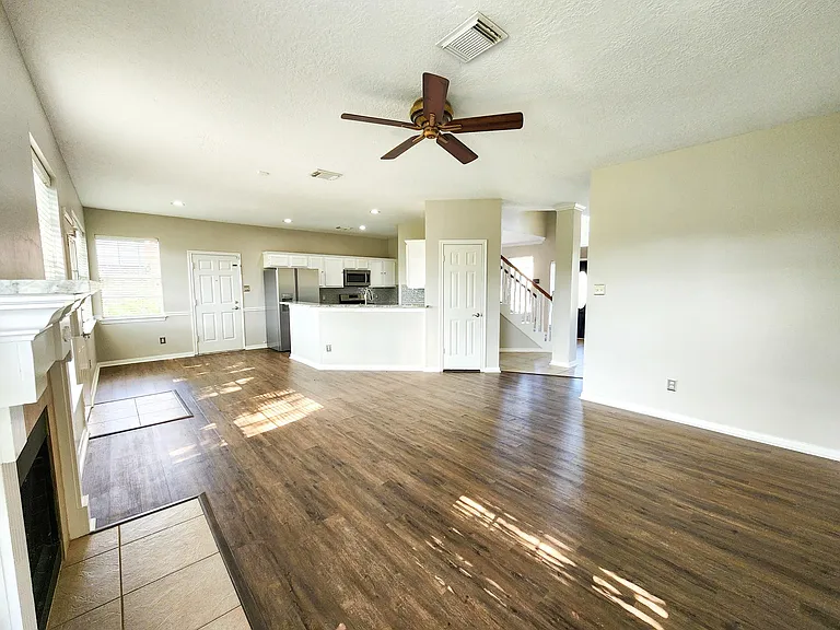 2412 N Mission Cir — Photo 13
