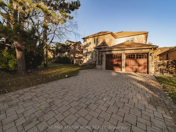 116 Church Ave, Toronto, ON M2N 4G2