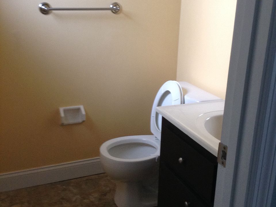2nd image of 1062 Tompkins Dr