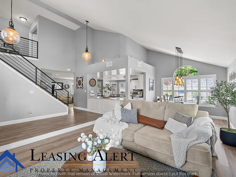 27597 Artine Dr — Photo 4