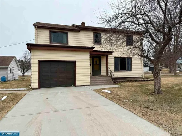 602 7th Ave NW, Chisholm, MN 55719