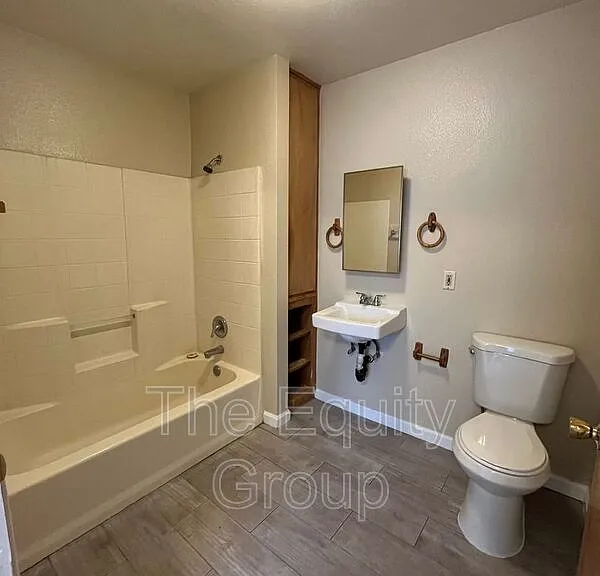 62 N Villa St #10 — Photo 6
