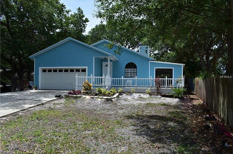 1st image of 2968 Bay View Dr