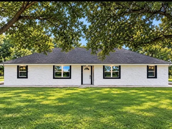 2700 S Bank Ln, Vacherie, LA 70090