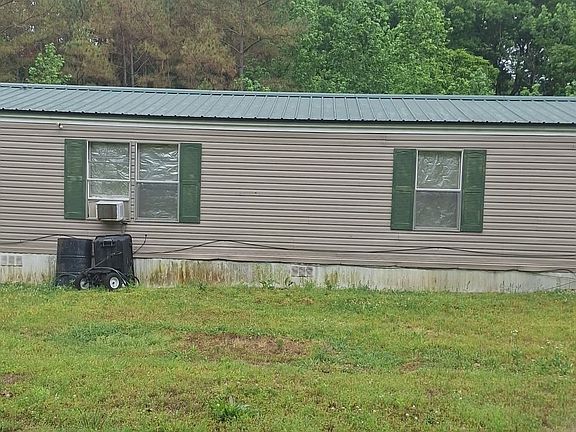 2nd image of 40 Luther Ln