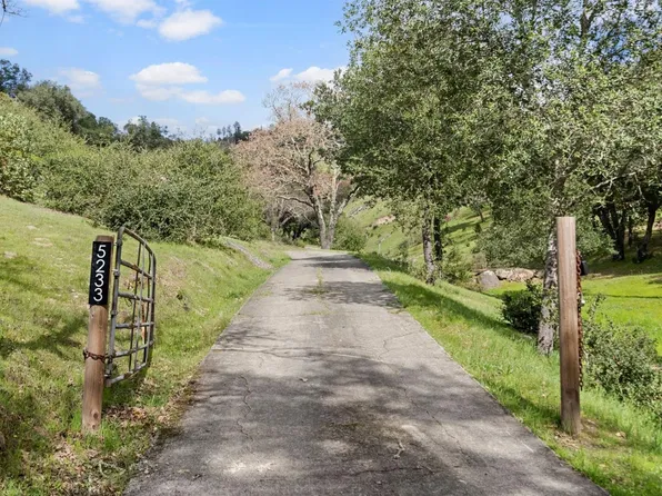 5233 Winter Creek Road, Santa Rosa, CA 95404