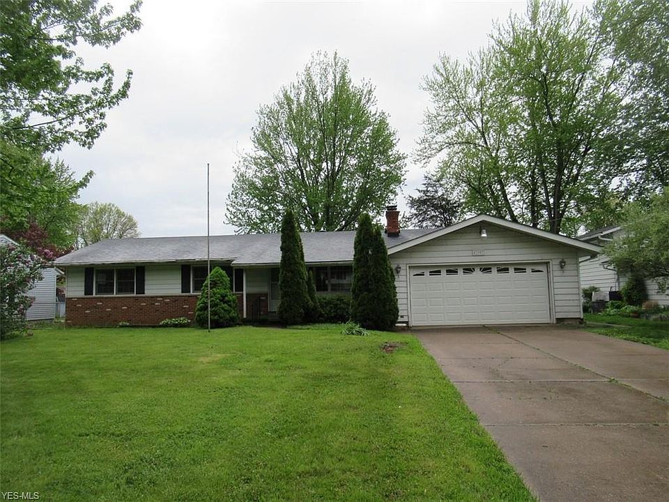 1st image of 42987 Crestlane Dr