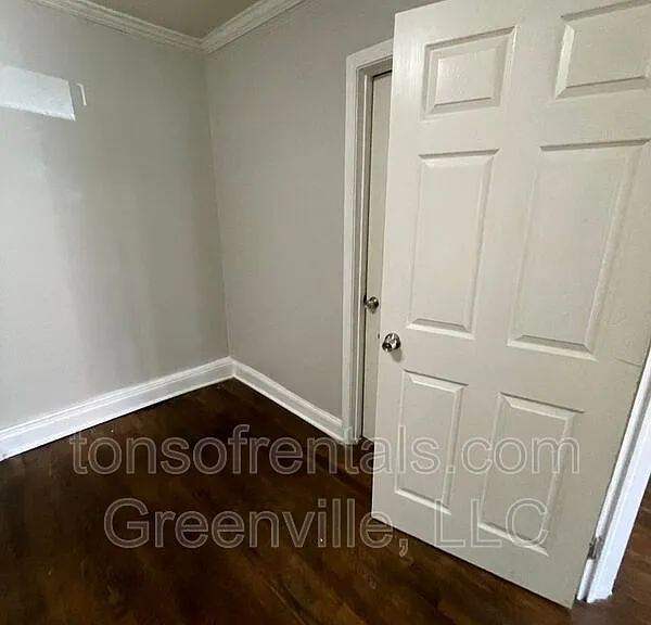 367 Palmer St — Photo 6