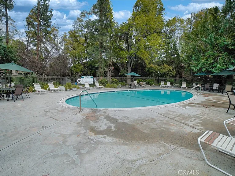 7101 Farralone Ave #147 — Photo 32